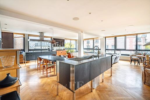 Appartement 4 pièces 132 m² · à Paris 14ème · 132 m² · 1 675 000 €