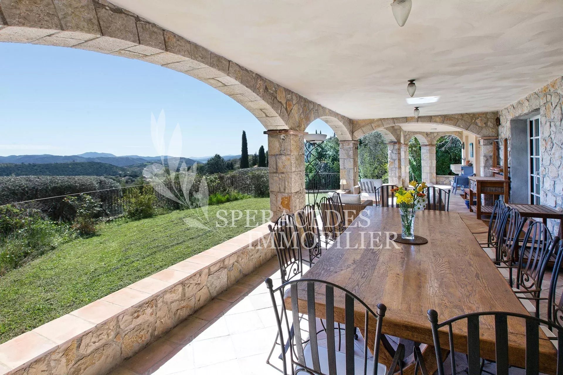 Maison à vendre, 215m², Spéracèdes