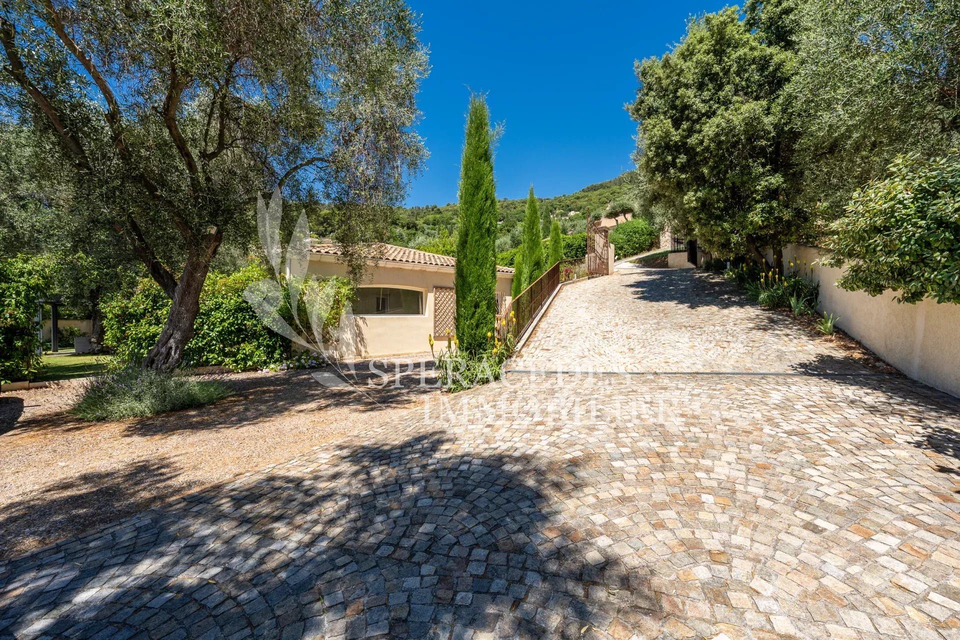 Maison à vendre, 192m², Spéracèdes