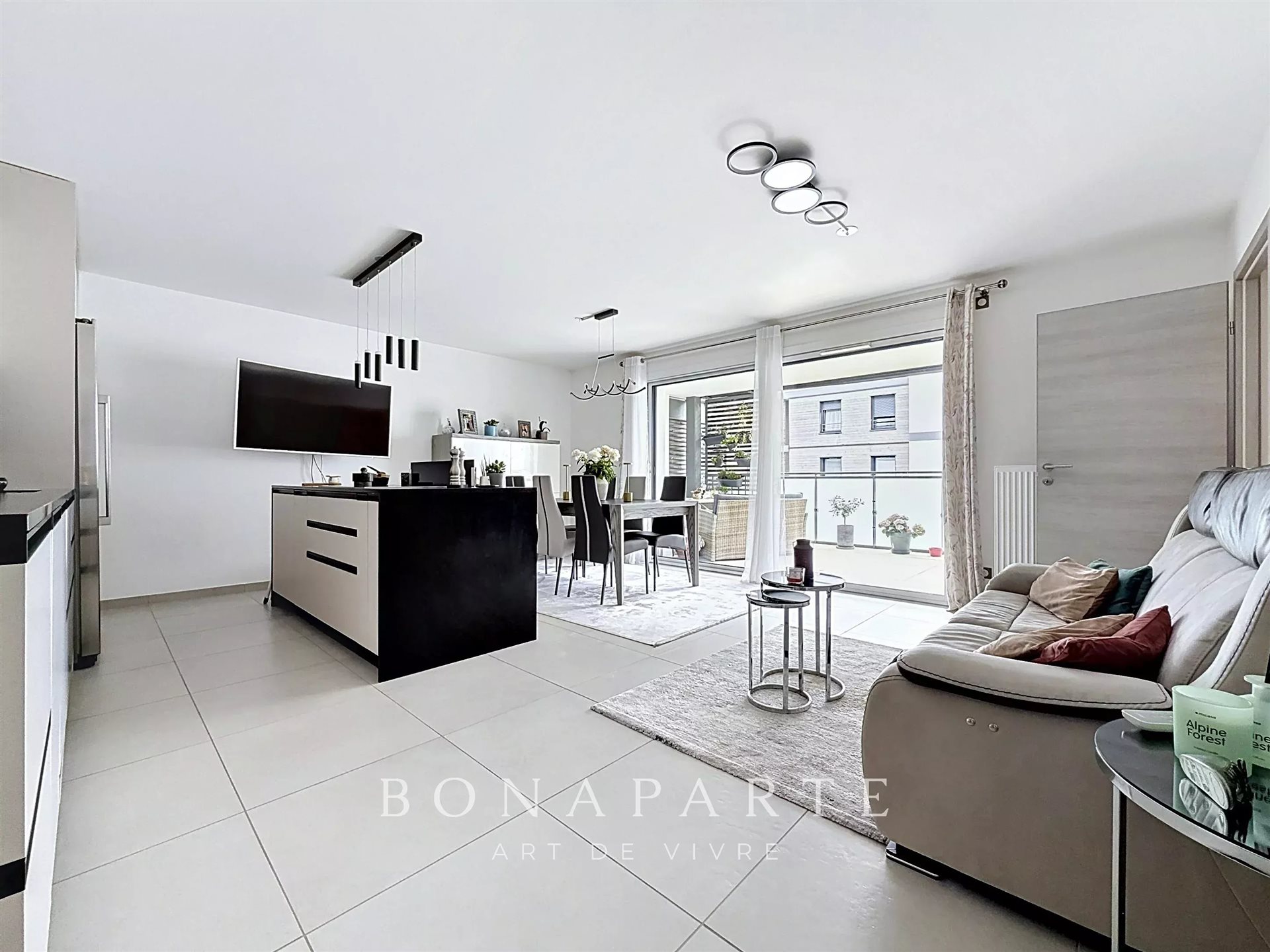 Appartement à vendre, 88m², Ornex
