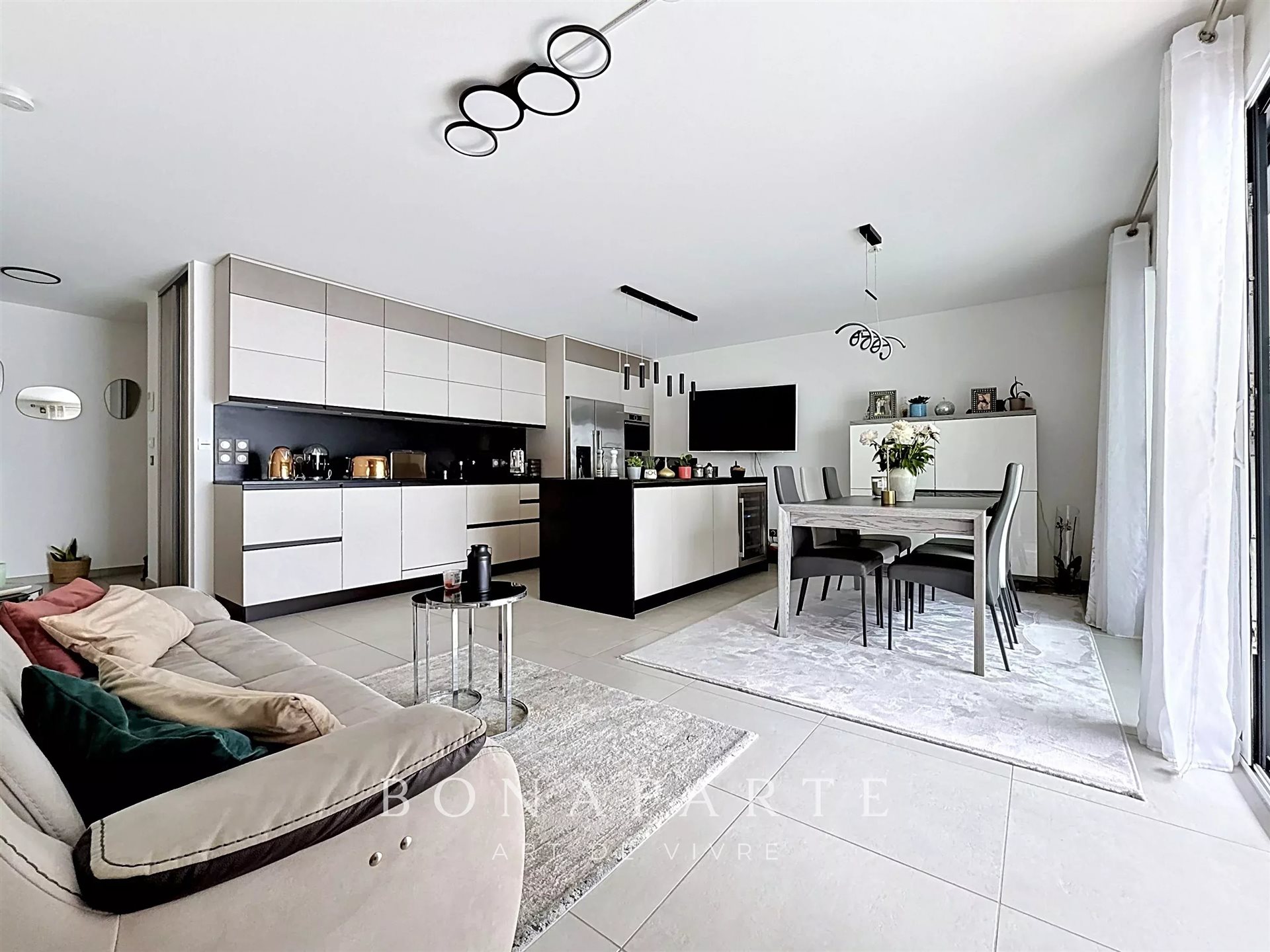 Appartement à vendre, 88m², Ornex