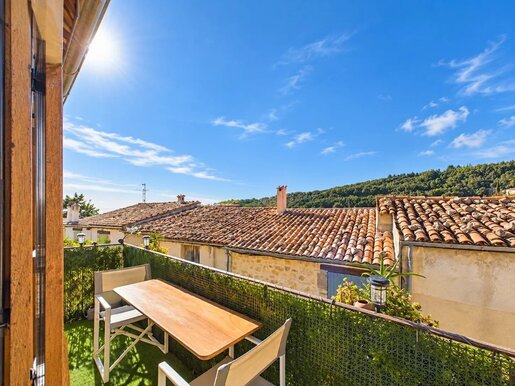 Maison 9 pièces 240 m² · à Mons · 240 m² · 519 000 €