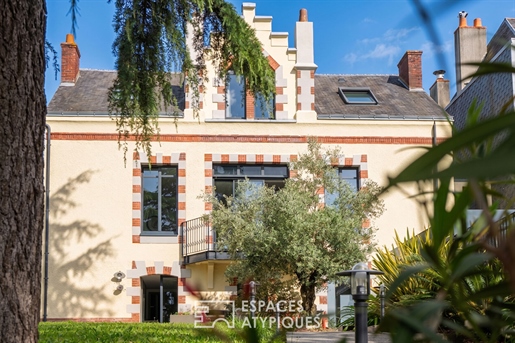 8 pièces 212 m² · à Nantes · 212 m² · 1 279 000 €
