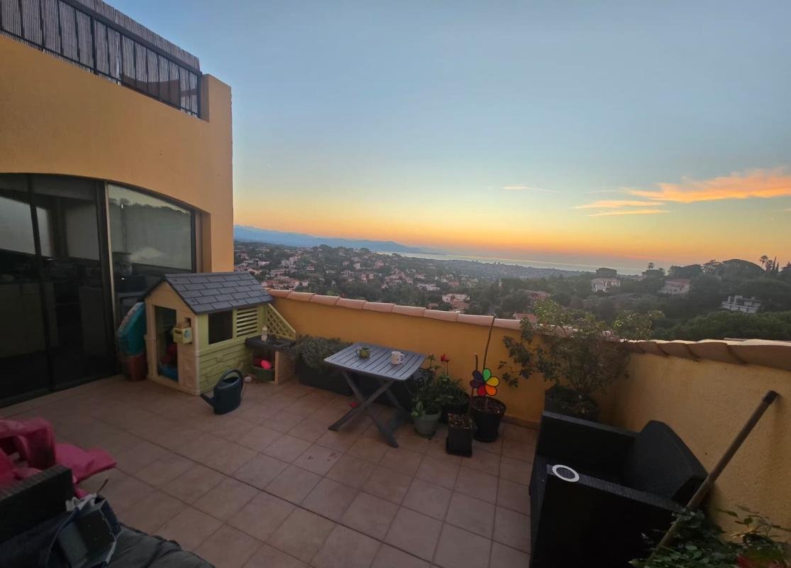 Appartement à vendre, 57m², Vallauris