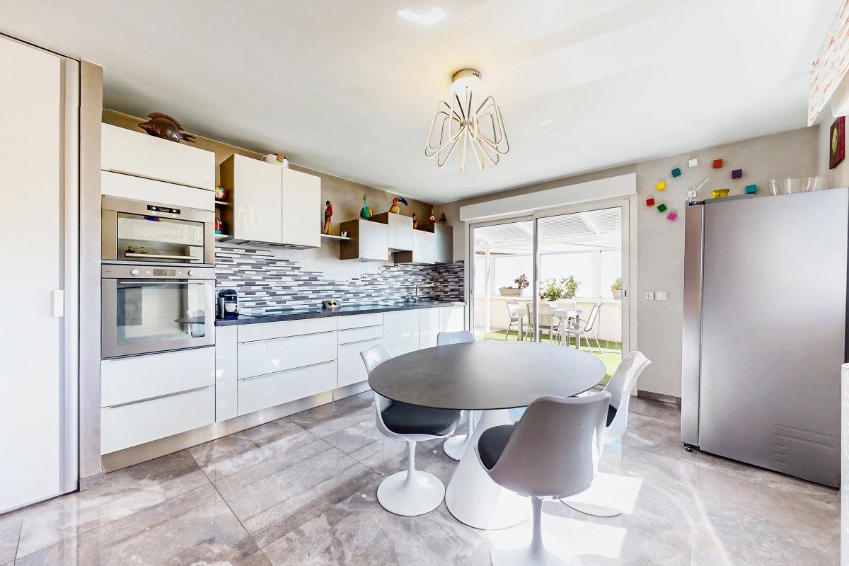 Appartement à vendre, 71m², Mandelieu-la-Napoule