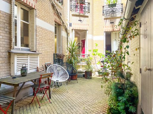 Appartement 2 pièces 55 m² · à Paris 18ème · 55 m² · 699 000 €