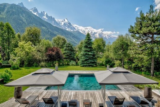 Maison 10 pièces 438 m² · à Chamonix-Mont-Blanc · 438 m² · 7 350 000 €