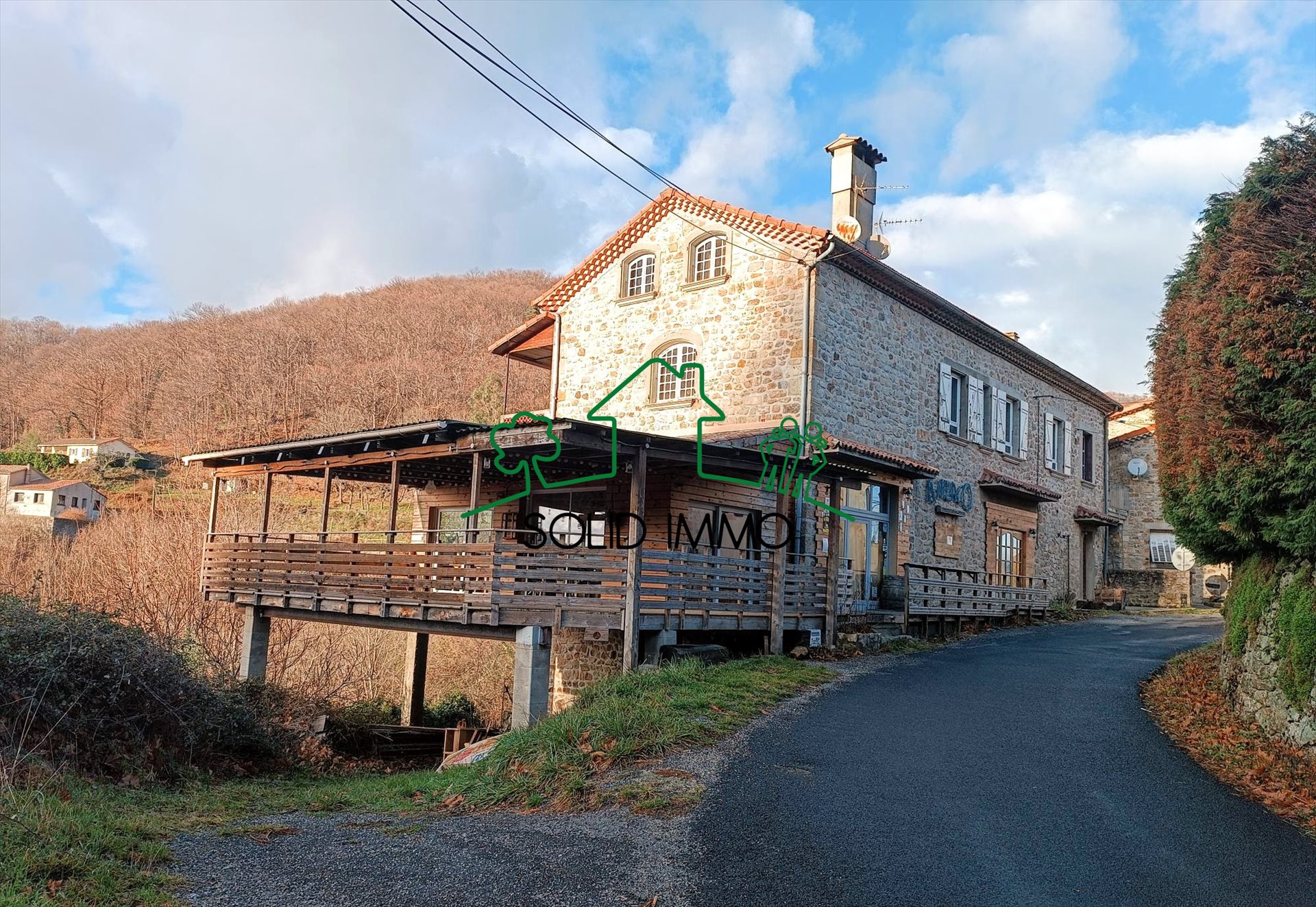 Maison à vendre, 266m², Aizac