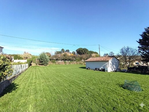 Terrain, terrain 820 m² — Saint-Étienne-de-Fontbellon (Ardèche) · 79 000 €