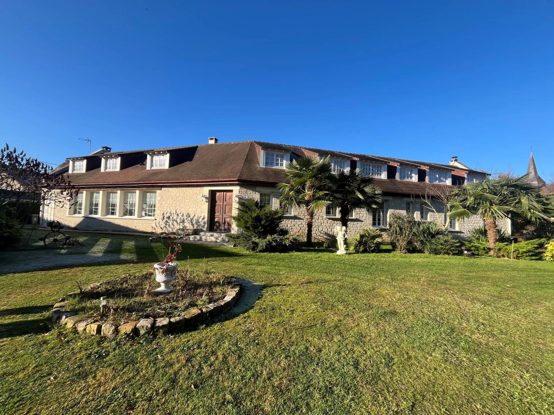 Maison à vendre, 313m², Chamouille