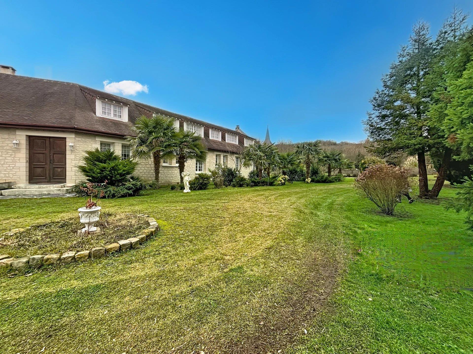 Maison à vendre, 313m², Chamouille