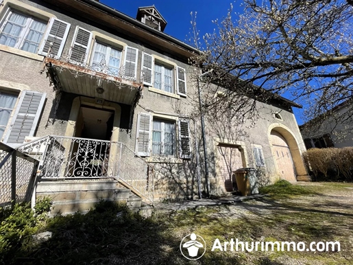 Fermă cu caracter, 6 dormitoare, hambar alăturat, aproape de granița cu Elveția!