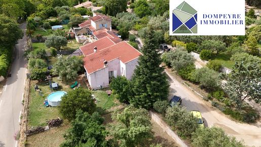 Maison 5 pièces 93 m² · à Cotignac · 93 m² · 253 750 €