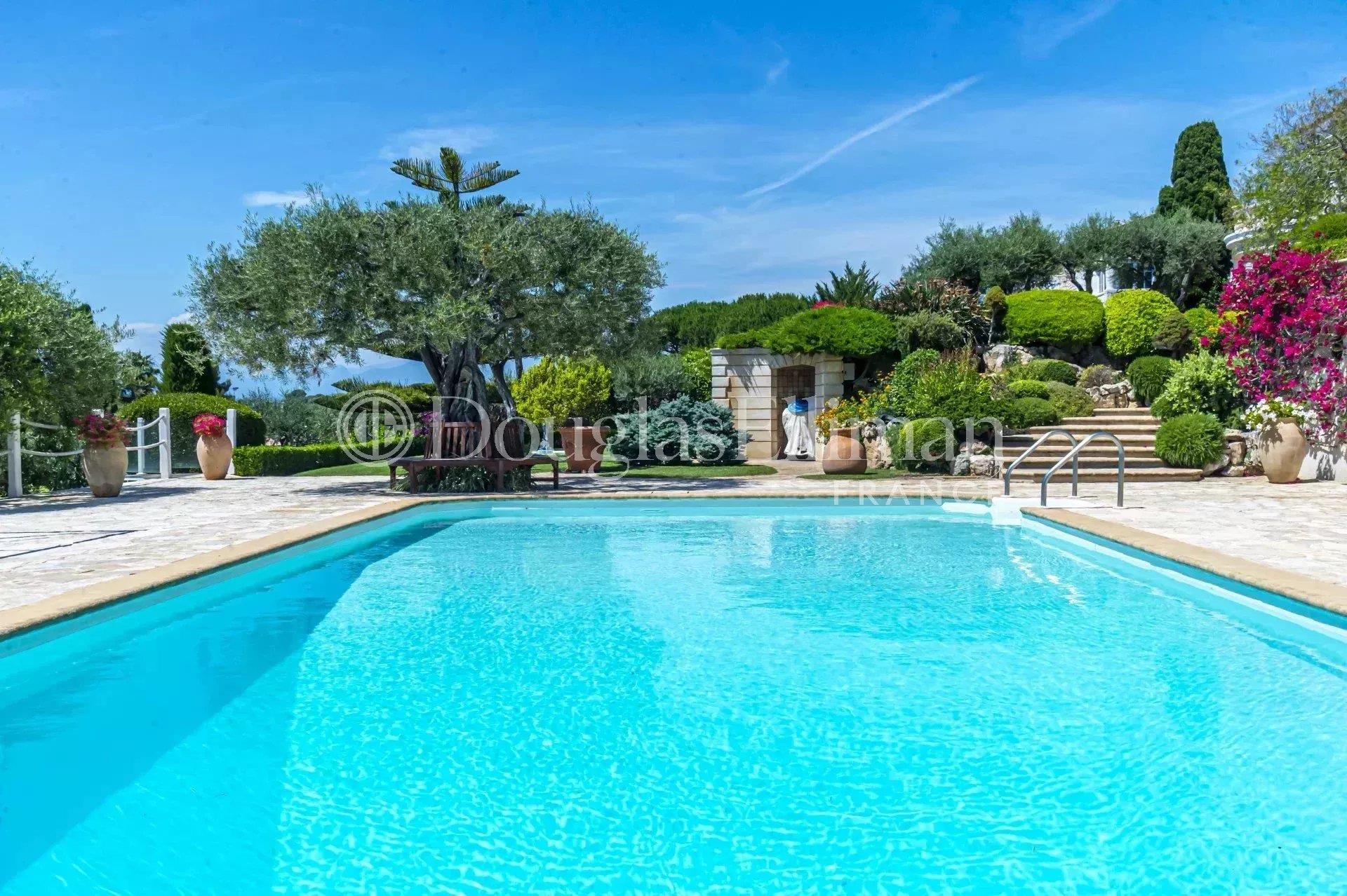 Maison à vendre, 555m², Antibes