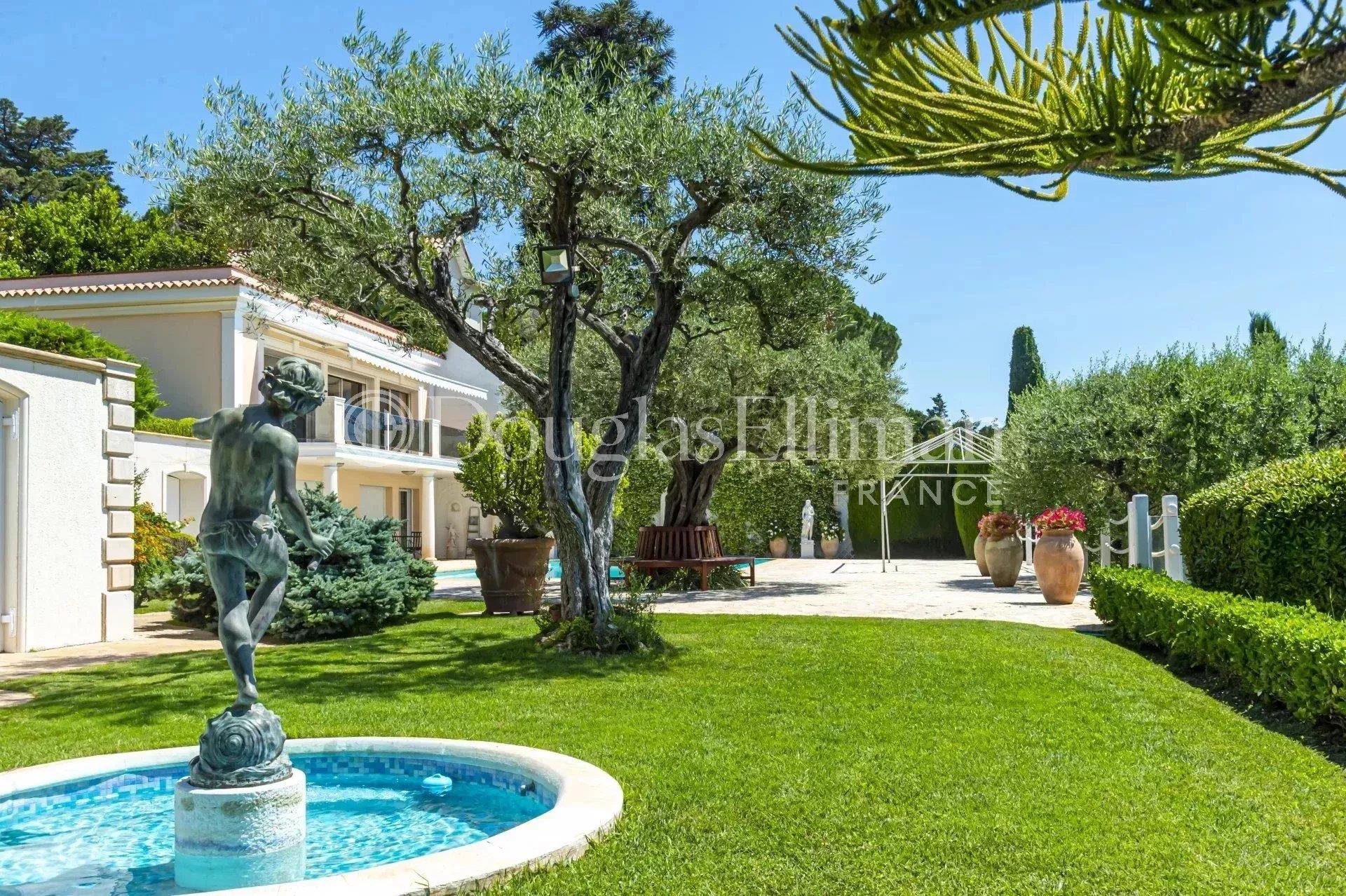 Maison à vendre, 555m², Antibes