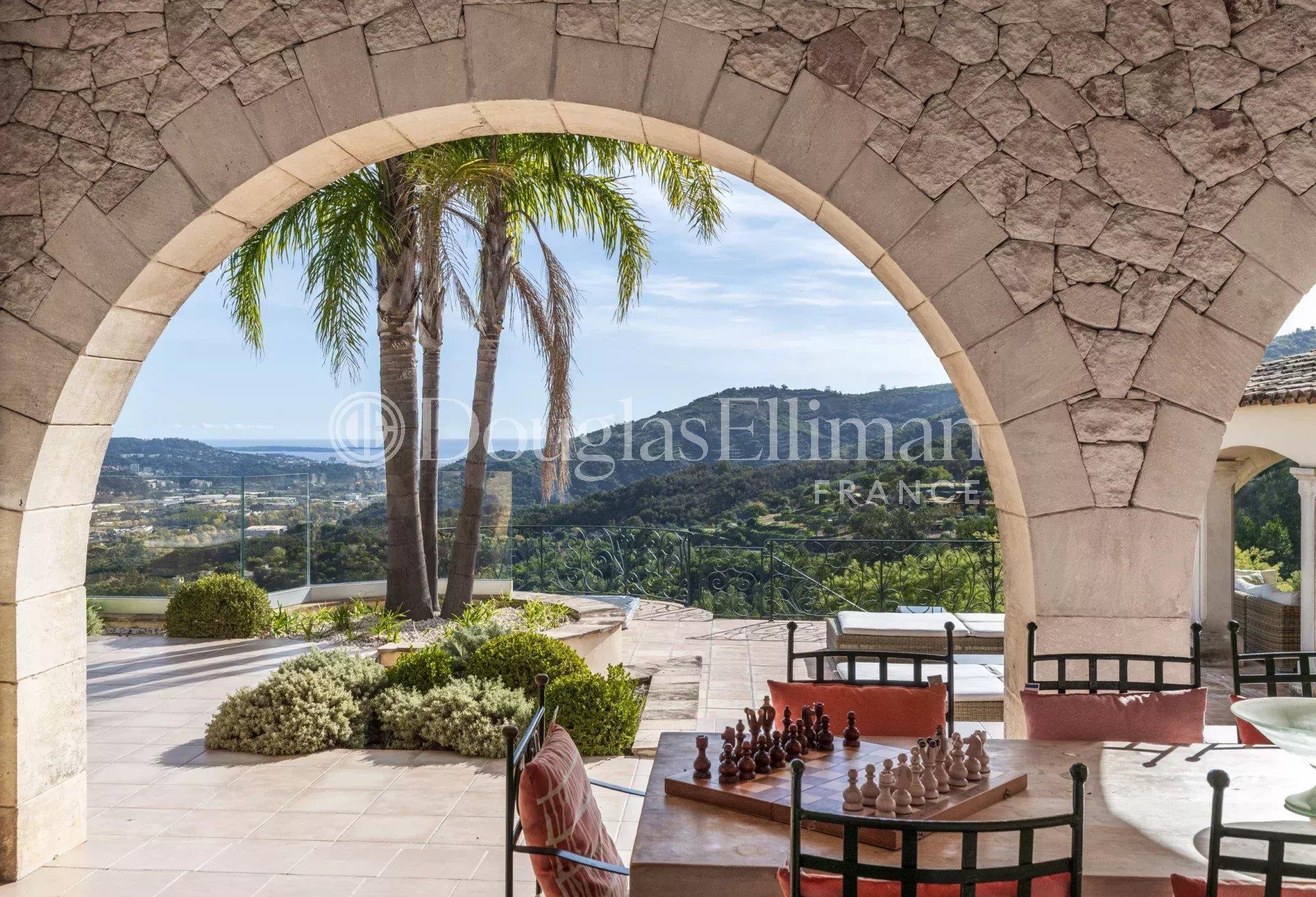 Maison à vendre, 364m², Pégomas