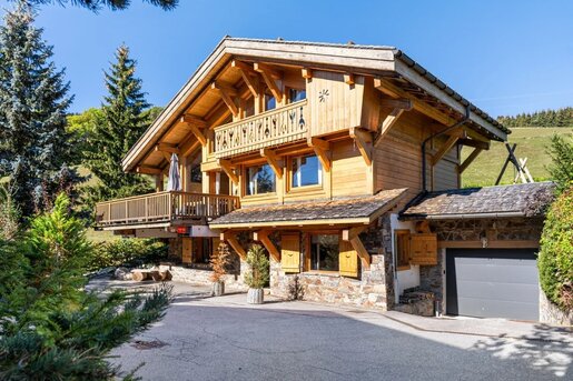 Maison 7 pièces 217 m² · à Demi-Quartier · 217 m² · 2 790 000 €