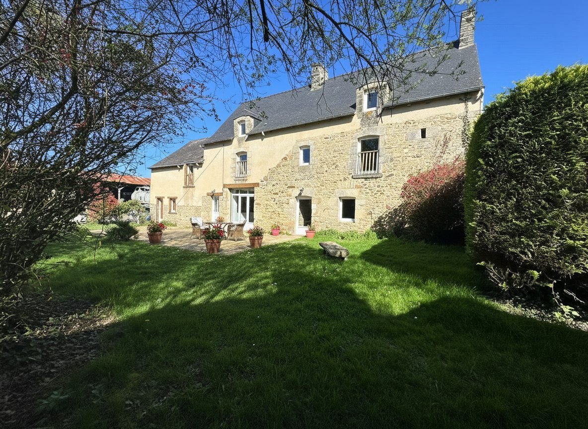 Maison à vendre, 234m², Saint-Juvat