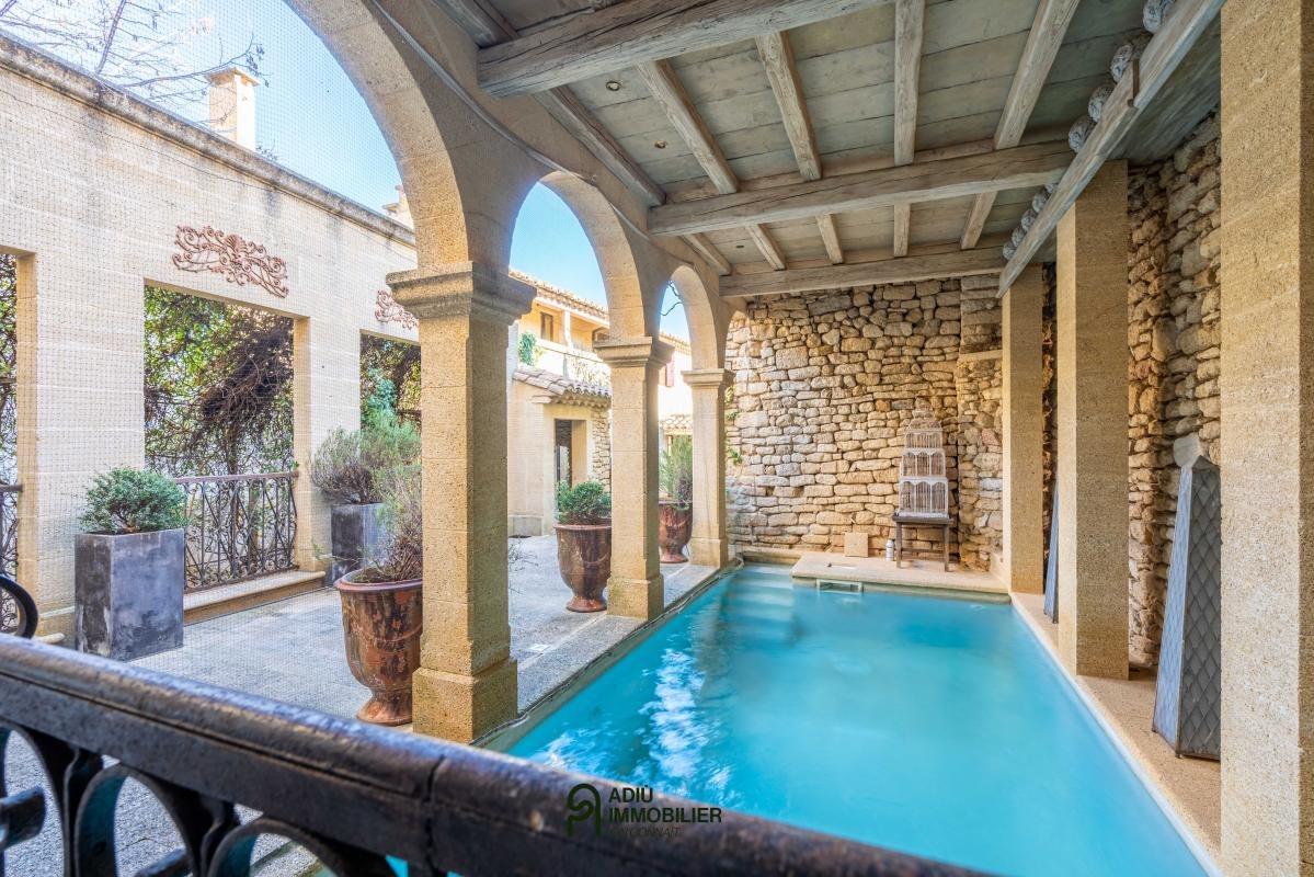 Maison à vendre, 377m², Uzès