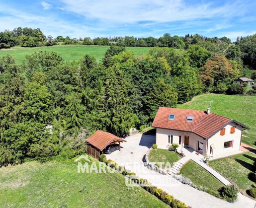 Maison 8 pièces 196 m² · à Faucigny · 196 m² · 698 000 €