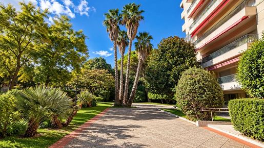 Appartement 3 pièces 90 m² · à Marseille 8ème · 90 m² · 475 000 €