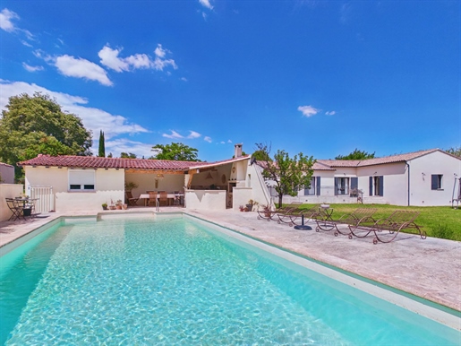 Maison 6 pièces 174 m² · à Paradou · 174 m² · 1 320 000 €