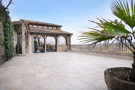 Maison 5 pièces 158 m² · à Cordes-sur-Ciel · 158 m² · 395 000 €