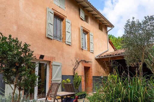 Maison 11 pièces 261 m² · à Verdun-sur-Garonne · 261 m² · 549 000 €