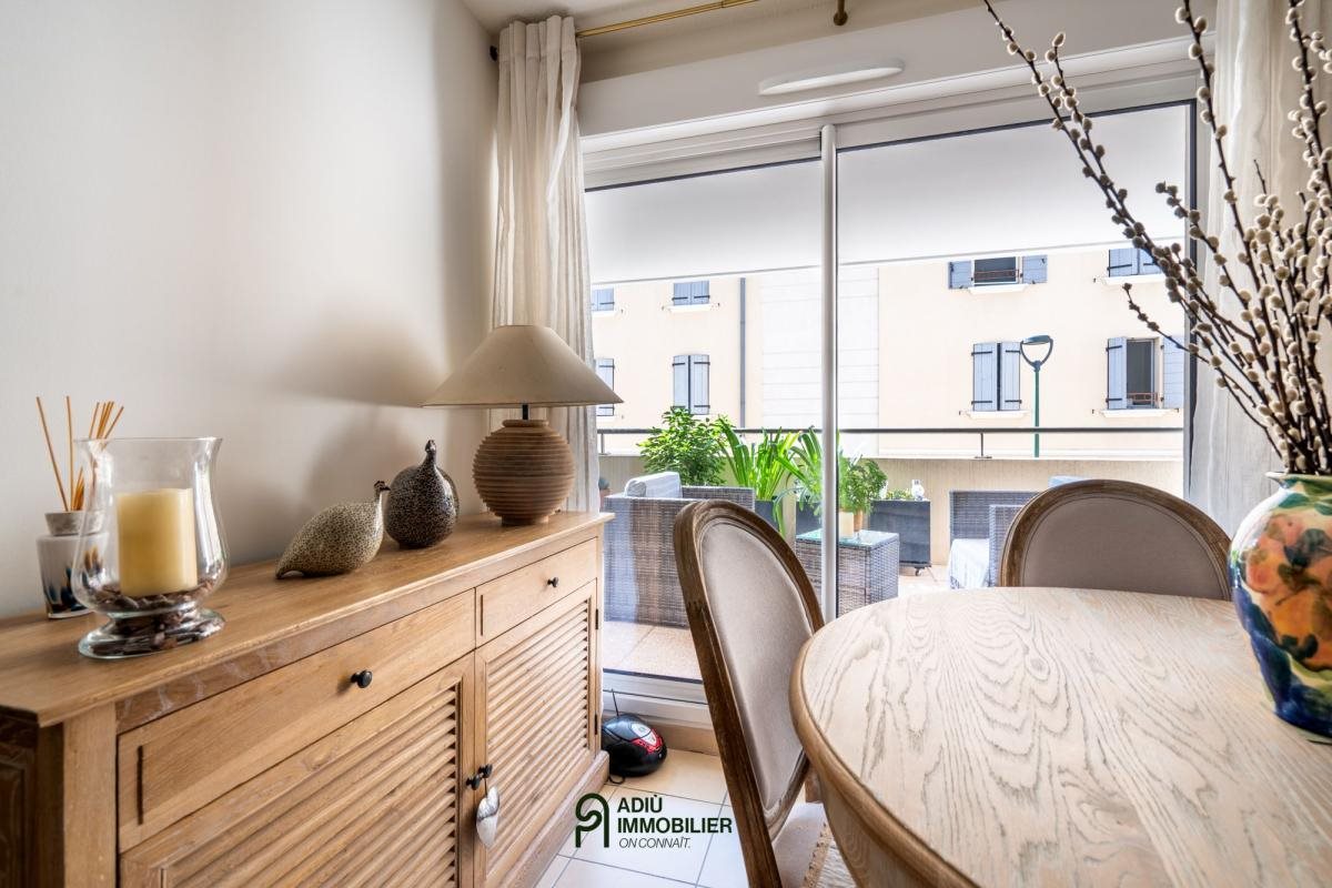 Appartement à vendre, 66m², Uzès