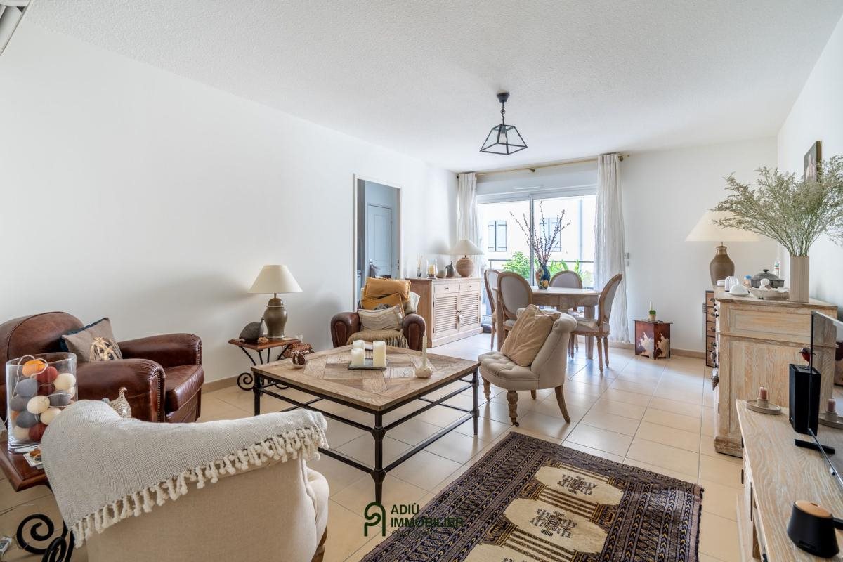 Appartement à vendre, 66m², Uzès
