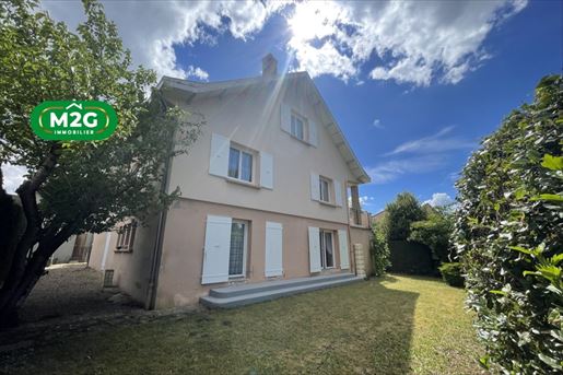 Maison 12 pièces 313 m² · à Digoin · 313 m² · 330 000 €