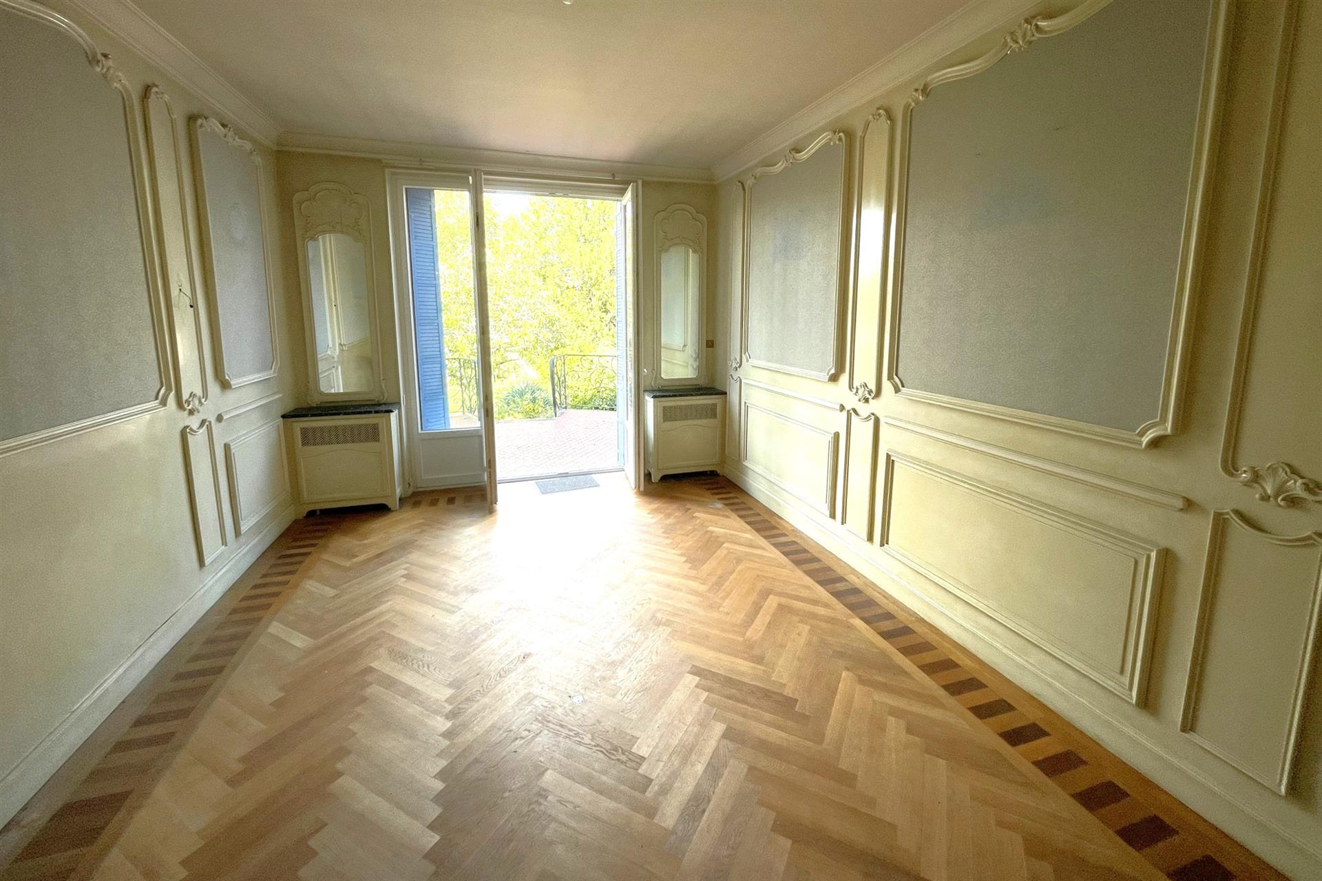 Maison à vendre, 345m², Digoin