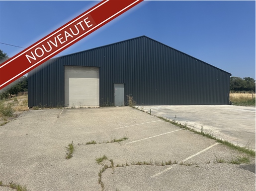 Local commercial 905 m² · à Feurs · 905 m² · 625 000 €