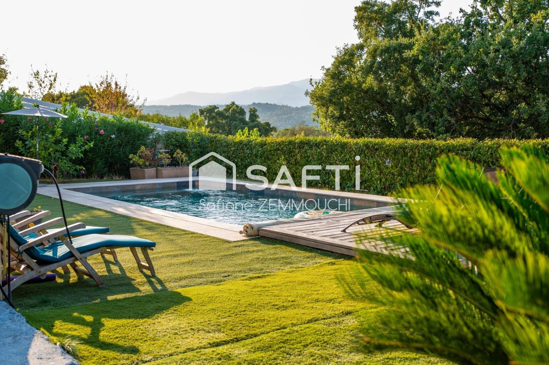 Maison à vendre, 164m², Cogolin