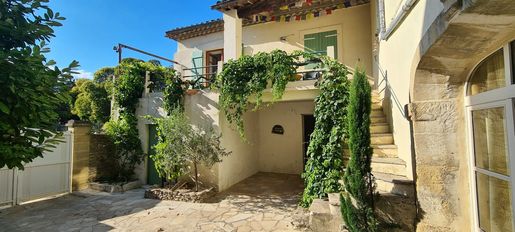 Maison 6 pièces 184 m² · à Sommières · 184 m² · 269 000 €