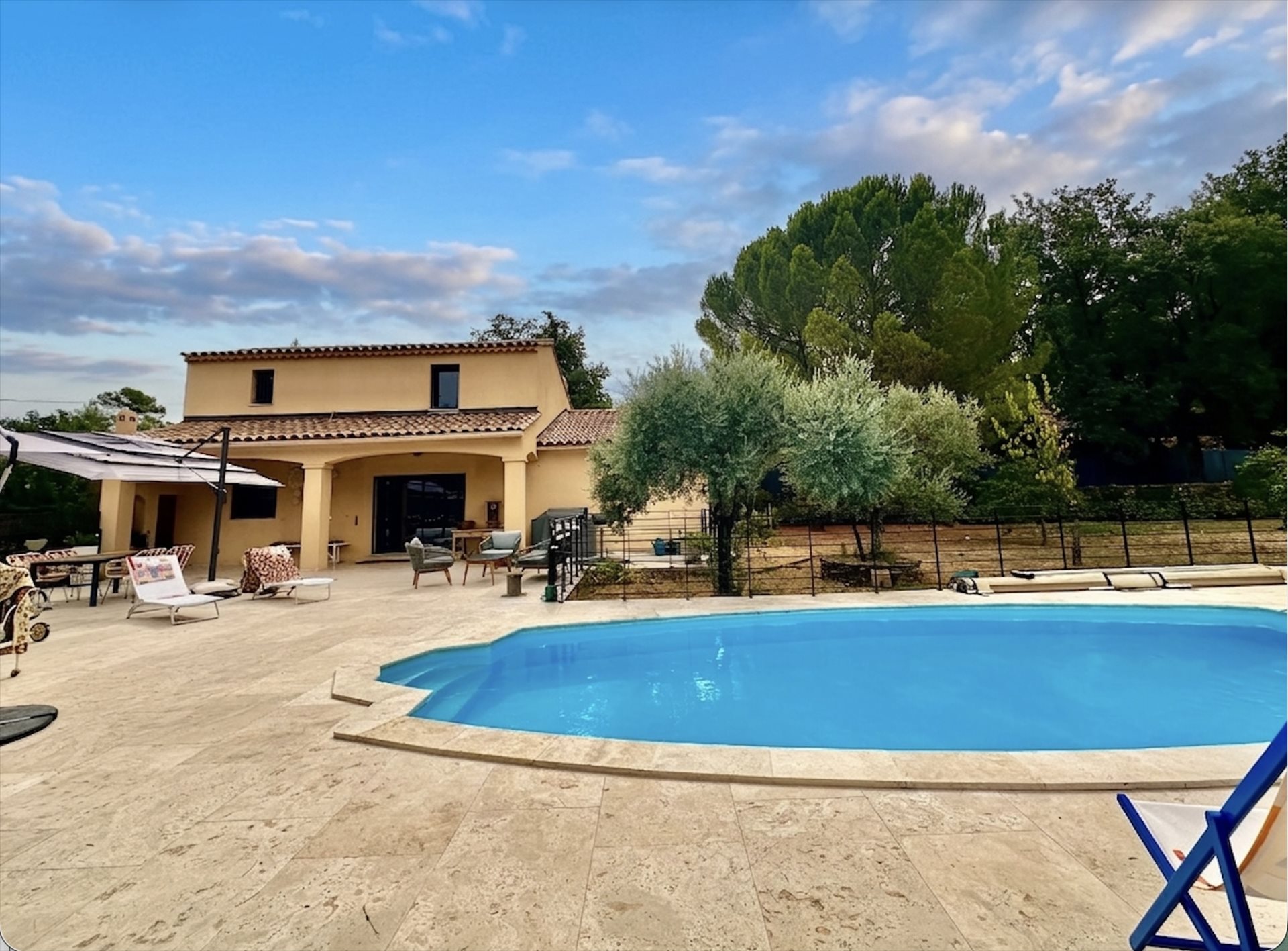 Maison à vendre, 170m², Saint-Maximin-la-Sainte-Baume