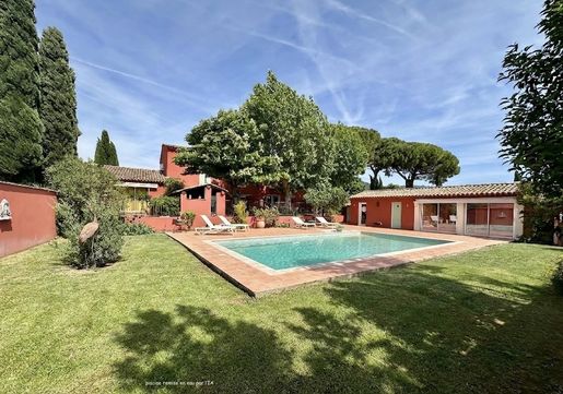 Maison 16 pièces 455 m² · au Luc · 455 m² · 1 200 000 €