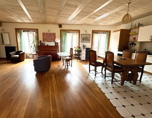Immeuble 2 pièces 180 m² · à Tournan-en-Brie · 180 m² · 549 000 €