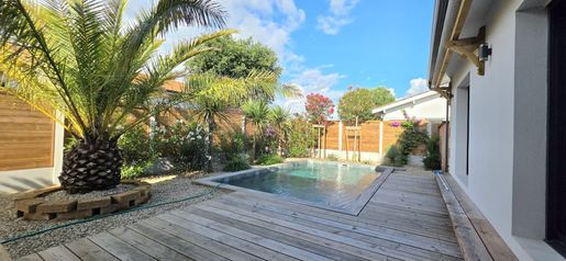 Maison 5 pièces 150 m² · à Gujan-Mestras · 150 m² · 890 000 €