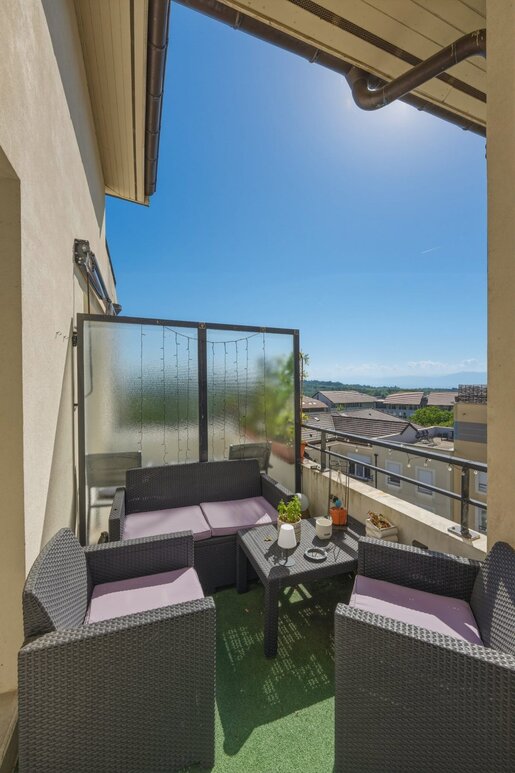 Appartement 2 pièces 42 m² · à Cessy · 42 m² · 260 000 €