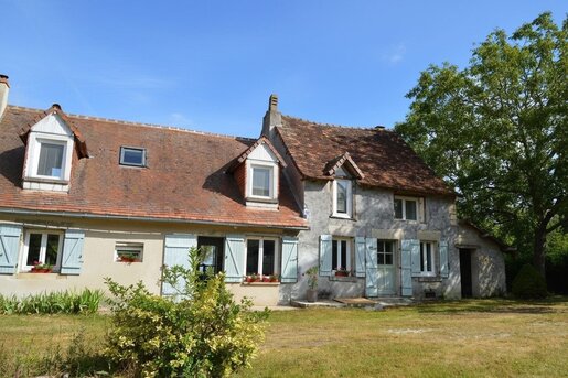 Maison 7 pièces 340 m² · à Buzançais · 340 m² · 390 000 €