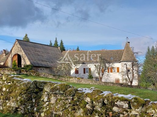 Maison 220 m² · à Saint-Privat · 220 m² · 328 000 €