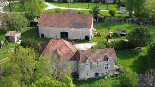 Maison 12 pièces 250 m² · à Ribérac · 250 m² · 250 000 €