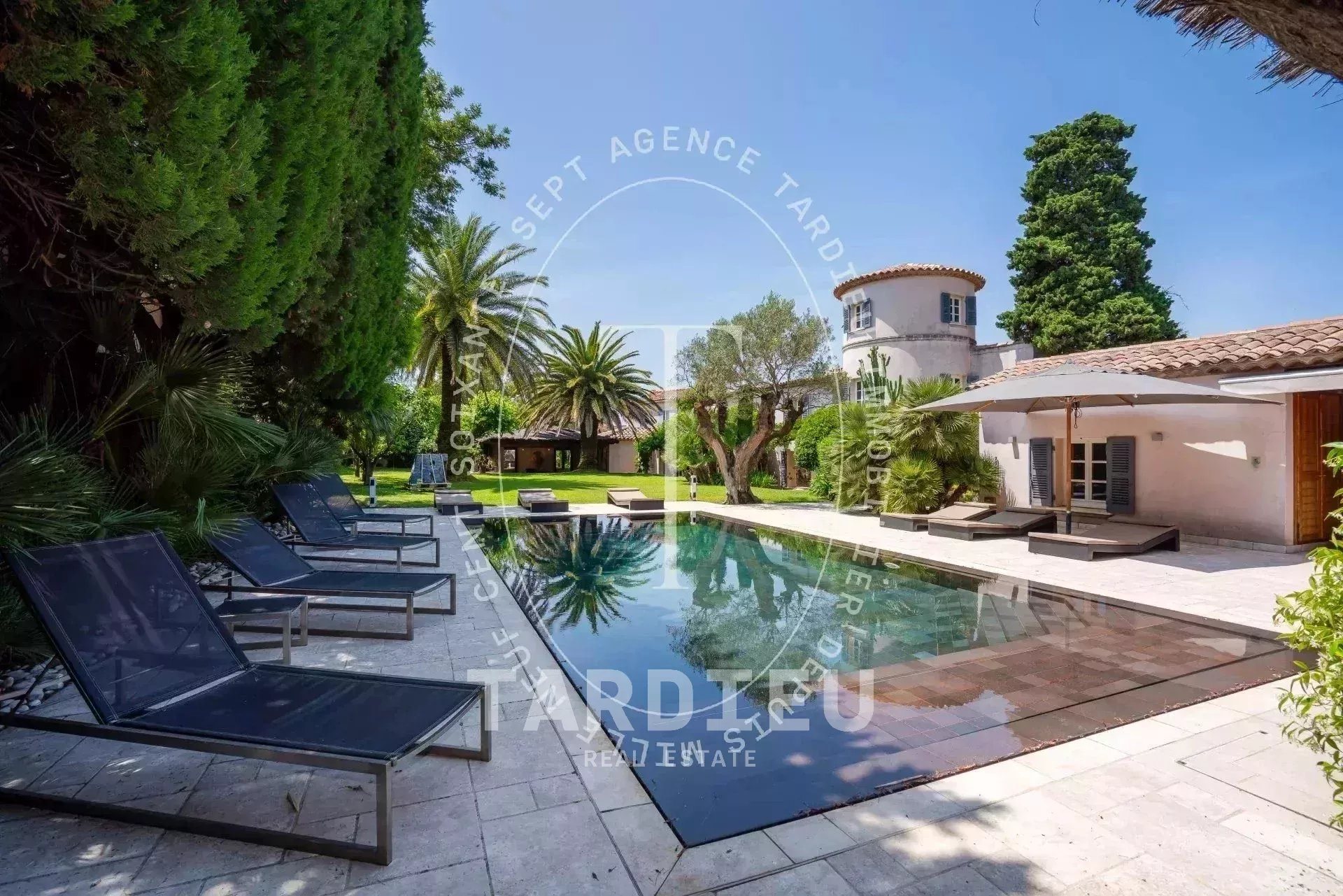 Maison à vendre, 296m², Saint-Tropez