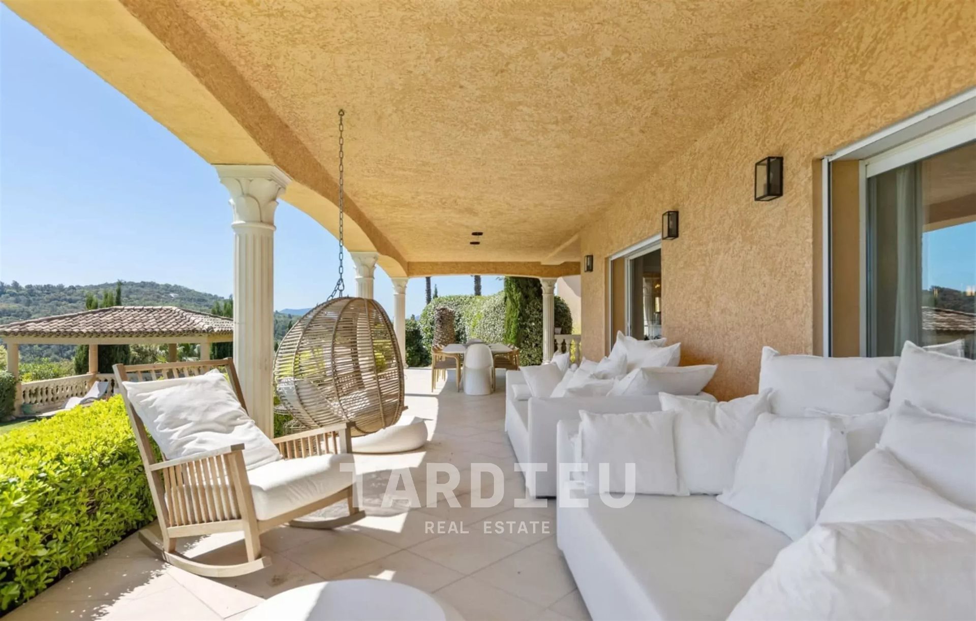 Maison à vendre, 450m², Grimaud