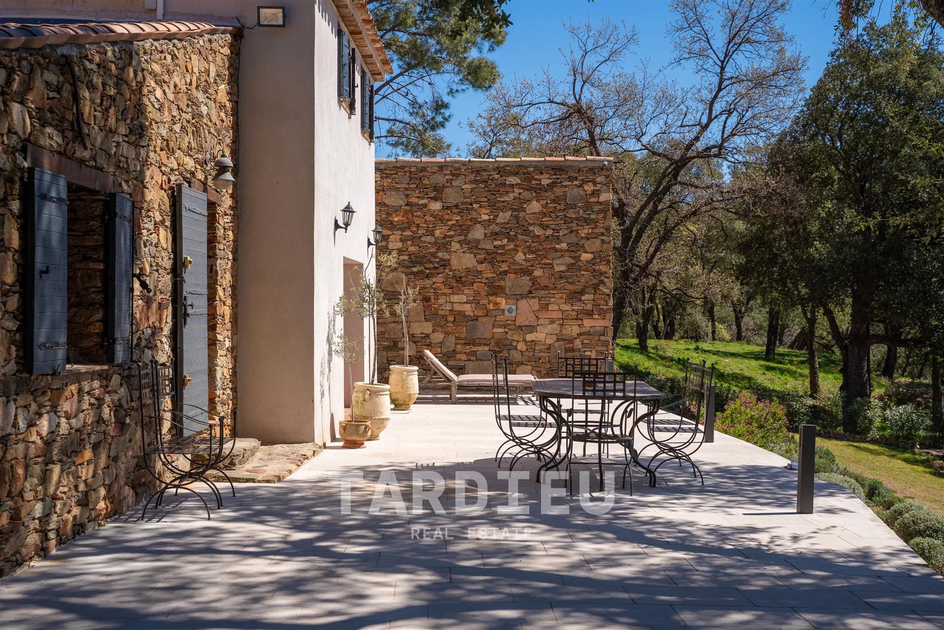 Maison à vendre, 140m², La Garde-Freinet