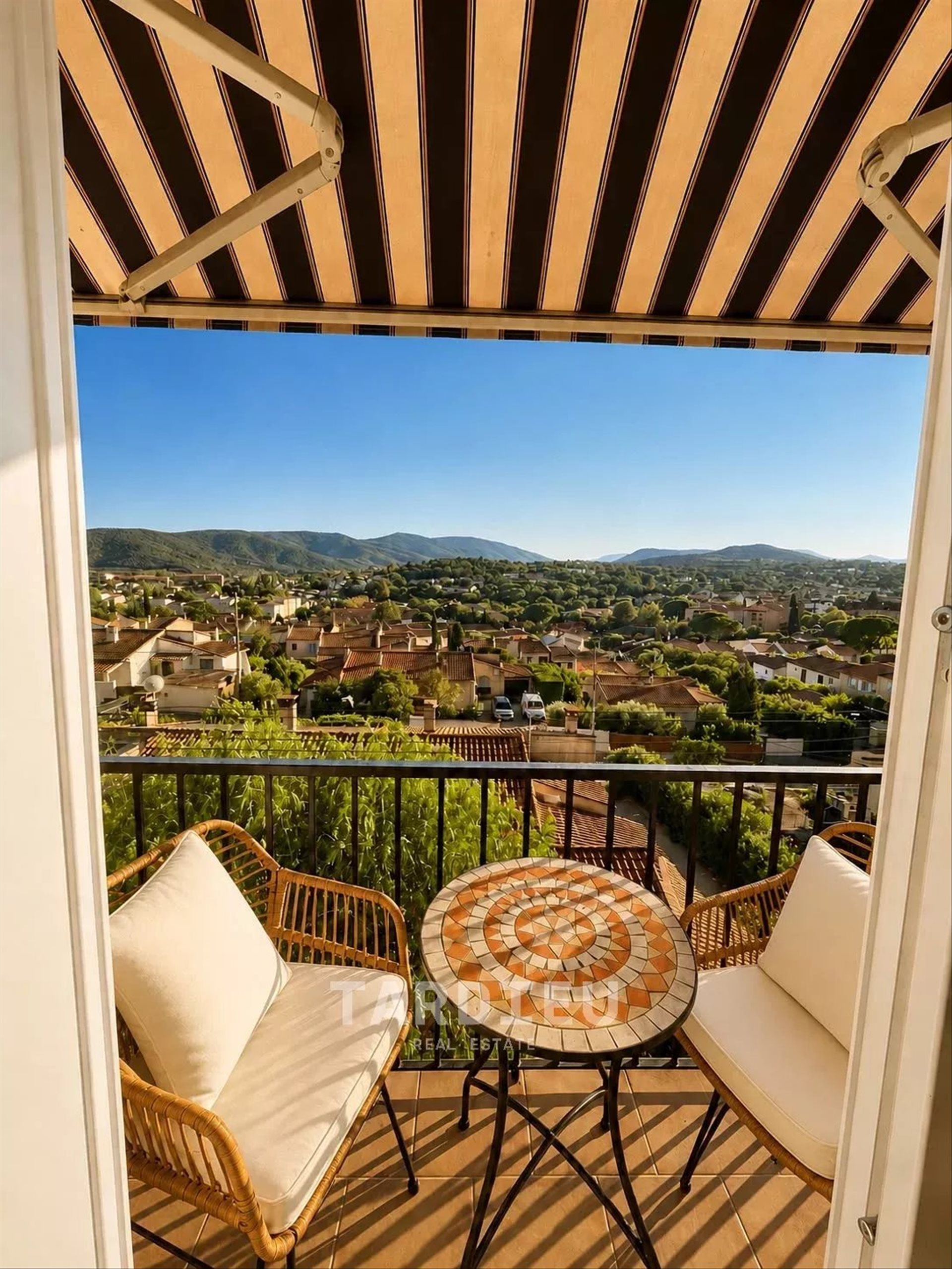 Appartement à vendre, 56m², Cogolin