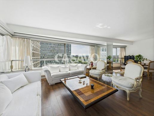 Appartement 5 pièces 108 m² · à Paris 15ème · 108 m² · 975 000 €