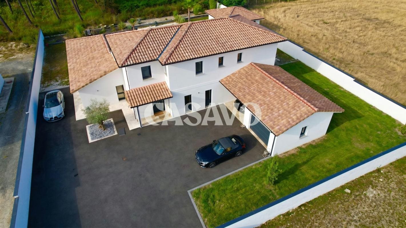 Maison à vendre, 286m², Coimères