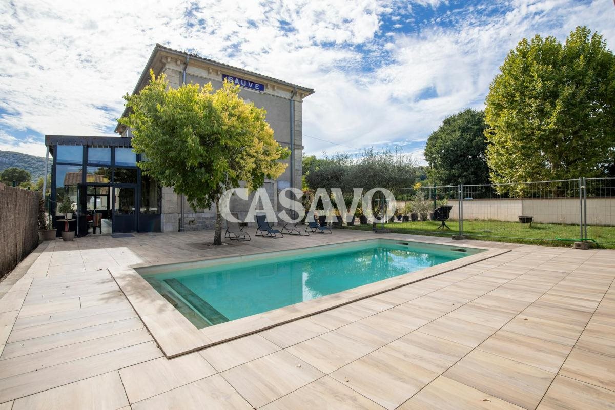 Maison à vendre, 472m², Sauve